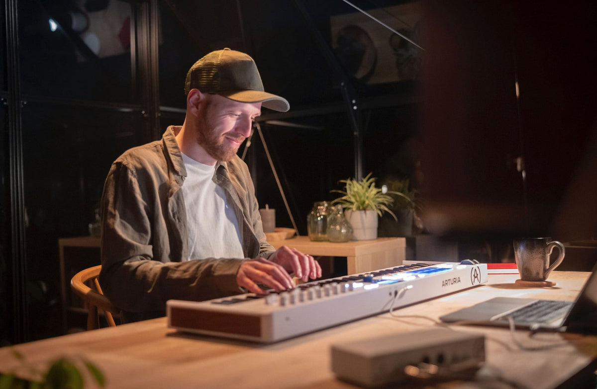 Arturia KeyLab Essential 49 MK3 White — image 5