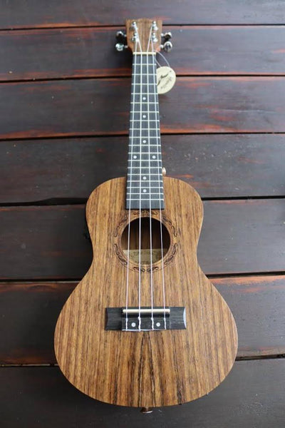 GOTSCH

UKULELE GCU-04