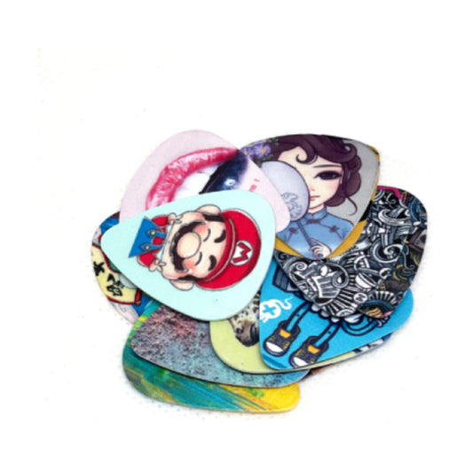 Guitar Picks Pack of 6 Assorted Thickness Guitar Pick Plectrums For Guitarists