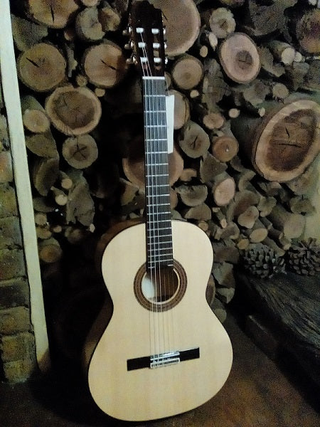 Altamira N300F Classical Guitar
