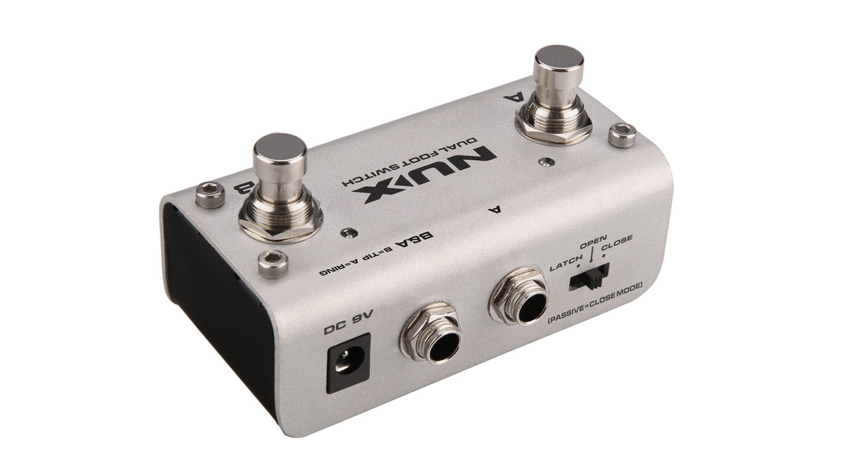 NUX Loop Core Deluxe Bundle Looper Pedal with Dual Footswitch (NMP-2) — official NUX photo 3