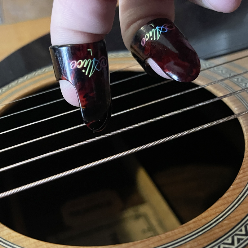 Alice AP100M Celluloid Guitar Finger Picks - 1.50mm