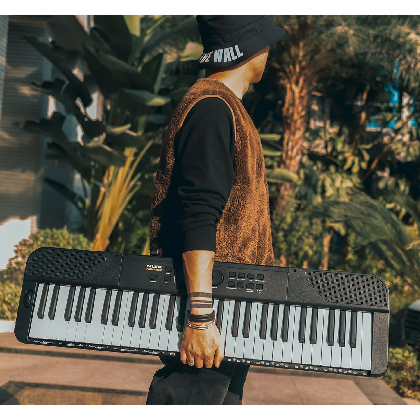 NUX NEK100 61-Key Portable Keyboard – Digital Piano with Speakers